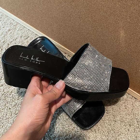 Sandals - Picture 2 of 2